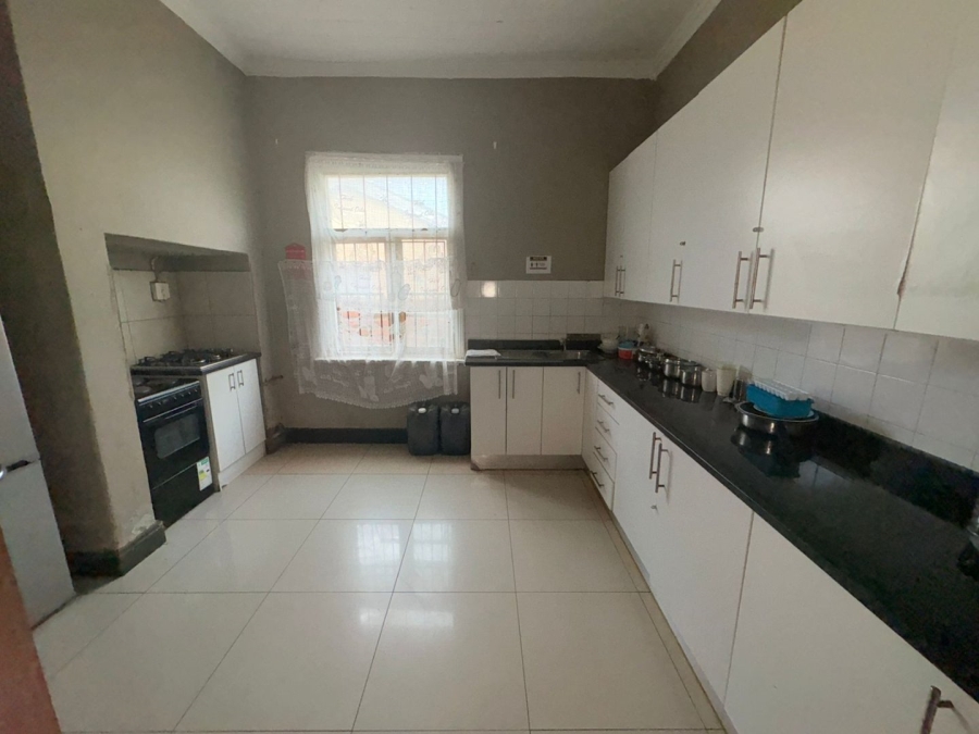 10 Bedroom Property for Sale in Quigney Eastern Cape